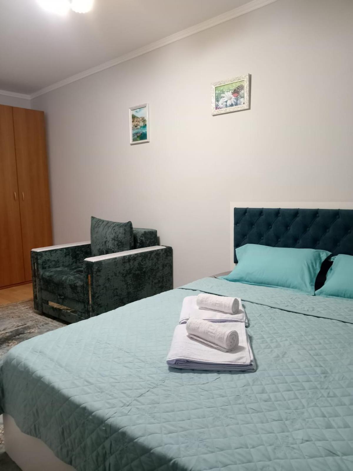 Cosy flat in the city center Taldykol Buitenkant foto